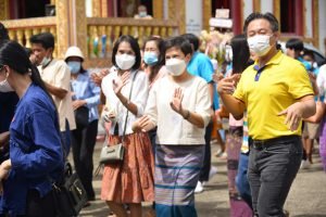 กฟผ.แม่เมาะ ร่วมงานสลากภัตวัดหลวงนาแช่ สืบสานประเพณีชุมชน