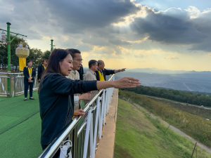 ผู้ว่าราชการจังหวัดลำปาง แลกเปลี่ยนความคิดเห็น ร่วมกับคณะผู้บริหาร กฟผ.แม่เมาะ มุ่งขับเคลื่อนสู่พลังงานสะอาดทดแทนในอนาคตเพื่อความมั่นคงด้านพลังงาน